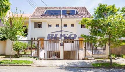 SOBRADO A VENDA NO BAIRRO AGUA VERDE