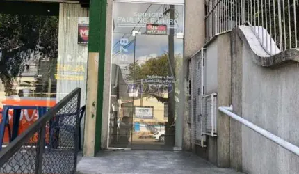 Excelente conjunto comercial  no Reboucas