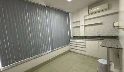 Sala comercial com vaga no centro de Niterói