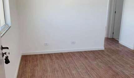 APARTAMENTO COM GARAGEM COBERTA