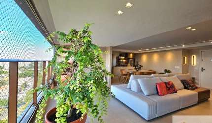 Apartamento  mobiliado,3 suites,2 vagas, no Campo Belo