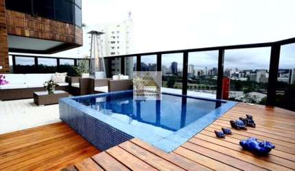 Duplex, 4 suítes 4 vagas, terreço com 48 mts,  no Panamby
