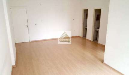 Sala Comercial com 375 m²  e 8 vagas na Berrini