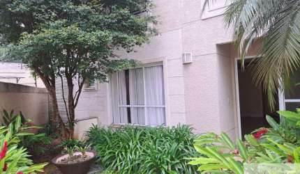 Casa em condomínio fechado, com  106mts, 3 dormitórios, 1 suite 2 vagas, no Morumbi.umbi