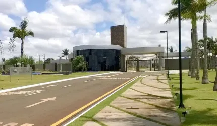 Casa em condomínio fechado com 3 quartos à venda na Rua Alcides Turini, Sun Lake Residence, Londrina por R$ 2.650.000