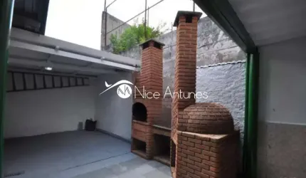 Casa térrea  com 2 quartos e 1 banheiro , 3 vagas de garagem, quintal com churrasqueira