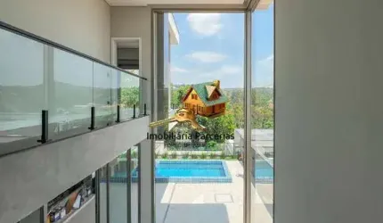 Sobrado de Alto Padrão New Ville  265m2 3 Suítes com Closet - Piscina !