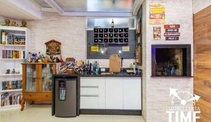 Sobrado com 3 dormitórios para alugar, 93 m² por R$ 3.441,50/mês - Uberaba - Curitiba/PR
