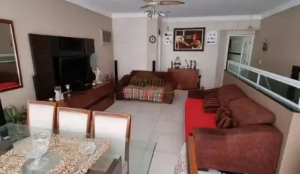 Casa com 3 Suítes e 2 Lavabos - Marapé - Santos/SP