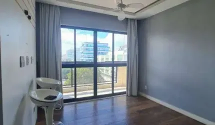 Apartamento com 1 dormitório à venda, 65 m² por R$ 560.000 - Centro - Cabo Frio/RJ