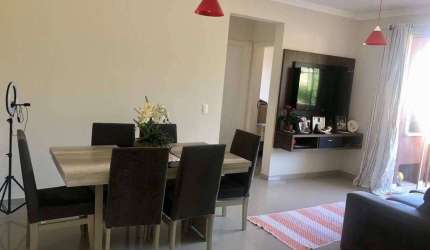 Apartamento mobiliado com 02 quartos com garagem em Bombinhas