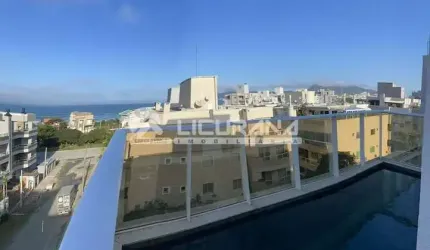 Apartamento de cobertura com 03 suítes, e, 02 garagens a venda em Mariscal/Bombinhas