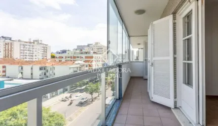 Apartamento com 3 quartos à venda na Avenida Cristóvão Colombo, 2184, Floresta, Porto Alegre, 147 m2 por R$ 540.000