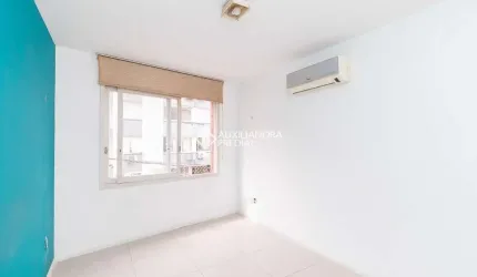 Apartamento com 2 quartos à venda na Travessa Doutor Marchand, 12, Medianeira, Porto Alegre, 56 m2 por R$ 255.000