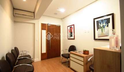 Sala comercial à venda na Rua Vigário José Inácio, 263, Centro Histórico, Porto Alegre, 109 m2 por R$ 450.000