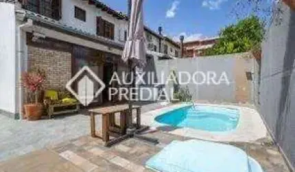 Casa com 3 quartos à venda na Rua Criciúma, 345, Guarujá, Porto Alegre, 147 m2 por R$ 570.000