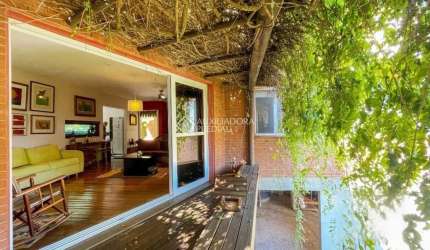 Casa com 3 quartos à venda na Rua Fernando Osório, 1555, Teresópolis, Porto Alegre, 193 m2 por R$ 890.000