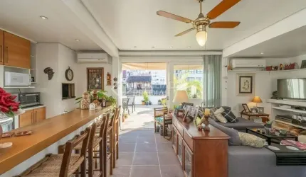 Cobertura com 4 quartos à venda na Avenida Mariland, 1196, São João, Porto Alegre, 213 m2 por R$ 790.000