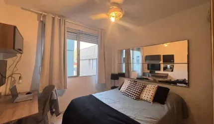 Apartamento com 1 quarto à venda na Rua Vinte e Quatro de Maio, 189, Centro Histórico, Porto Alegre, 43 m2 por R$ 260.000