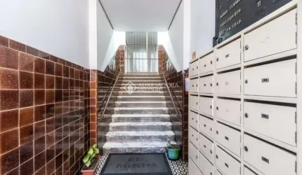 Apartamento com 2 quartos à venda na Avenida Cristóvão Colombo, 274, Floresta, Porto Alegre, 60 m2 por R$ 256.000