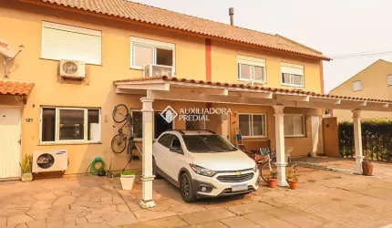 Casa em condomínio fechado com 2 quartos à venda na Rua Treze de Maio, 630, Rio Branco, Canoas, 103 m2 por R$ 280.000