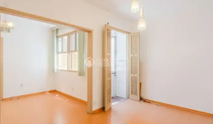 Apartamento com 2 quartos à venda na Avenida Bastian, 55, Menino Deus, Porto Alegre, 58 m2 por R$ 245.006