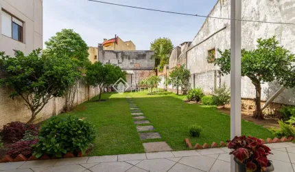 Casa com 3 quartos à venda na Rua Catumbi, 325, Medianeira, Porto Alegre, 205 m2 por R$ 1.000.000