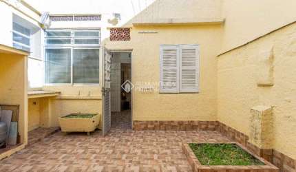 Casa em condomínio fechado com 5 quartos à venda na Avenida Amazonas, 629, São Geraldo, Porto Alegre, 270 m2 por R$ 700.000