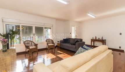 Casa com 3 quartos à venda na Rua Coronel Tisiano F. de Leoni, 290, Coronel Aparício Borges, Porto Alegre, 183 m2 por R$ 680.000