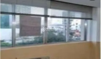 Sala comercial à venda na Avenida Nova York, 32, Auxiliadora, Porto Alegre, 25 m2 por R$ 205.000
