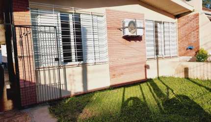 Casa com 3 quartos à venda na Avenida Brino, 409, Santa Maria Goretti, Porto Alegre, 140 m2 por R$ 640.000
