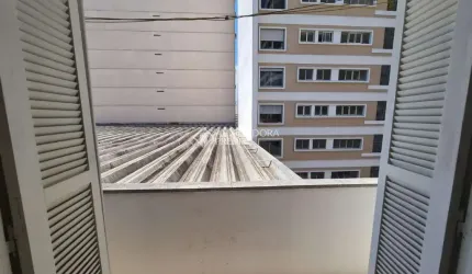 Apartamento com 3 quartos à venda na Praça Dom Feliciano, 122, Centro Histórico, Porto Alegre, 84 m2 por R$ 299.000