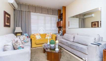 Apartamento com 3 quartos à venda na Rua Duque de Caxias, 910, Centro Histórico, Porto Alegre, 124 m2 por R$ 640.000