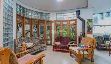 Casa em condomínio fechado com 6 quartos à venda na Rua Carlos Ferreira, 130, Teresópolis, Porto Alegre, 496 m2 por R$ 850.000