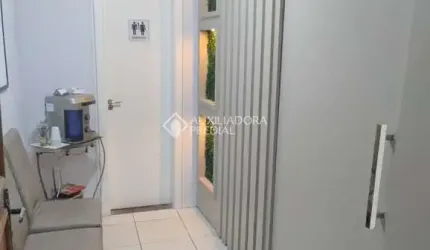 Sala comercial à venda na Rua Açores, 57, Passo da Areia, Porto Alegre, 33 m2 por R$ 249.000