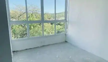 Apartamento com 2 quartos à venda na Avenida da Cavalhada, 4428, Cavalhada, Porto Alegre, 43 m2 por R$ 214.900