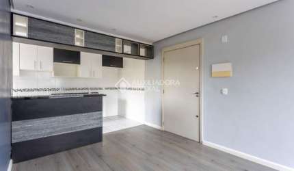 Apartamento com 2 quartos para alugar na Rua Ney da Gama Ahrends, 565, Alto Petrópolis, Porto Alegre, 45 m2 por R$ 1.650