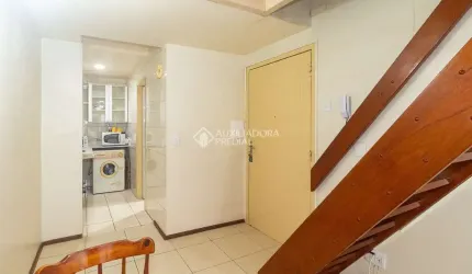 Apartamento com 1 quarto para alugar na Rua Duque de Caxias, 1515, Centro Histórico, Porto Alegre, 50 m2 por R$ 1.690