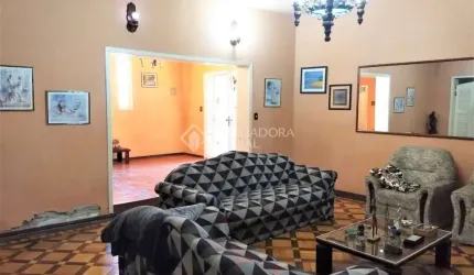 Casa em condomínio fechado com 3 quartos para alugar na Rua Coronel Neves, 472, Medianeira, Porto Alegre, 450 m2 por R$ 6.000