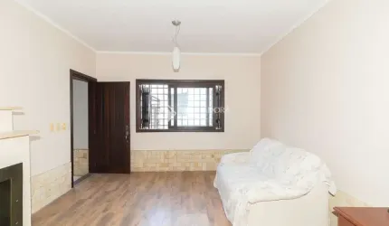 Casa em condomínio fechado com 2 quartos para alugar na Rua Dona Cecília, 18, Medianeira, Porto Alegre, 120 m2 por R$ 5.300