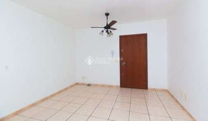 Apartamento com 2 quartos para alugar na Rua Valparaíso, 1083, Jardim Botânico, Porto Alegre, 64 m2 por R$ 1.600