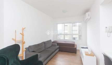 Apartamento com 2 quartos para alugar na Rua Attílio Bilibio, 251, Jardim Carvalho, Porto Alegre, 54 m2 por R$ 2.300