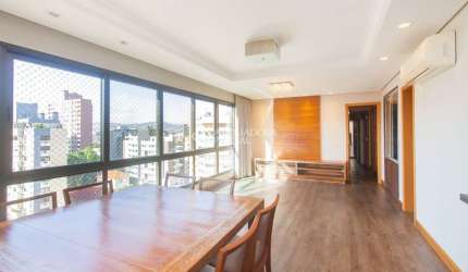 Apartamento com 3 quartos para alugar na Rua Dário Pederneiras, 467, Petrópolis, Porto Alegre, 106 m2 por R$ 6.000