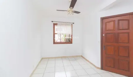 Casa em condomínio fechado com 2 quartos para alugar na Rua Dolores Duran, 240, Lomba do Pinheiro, Porto Alegre, 70 m2 por R$ 1.500