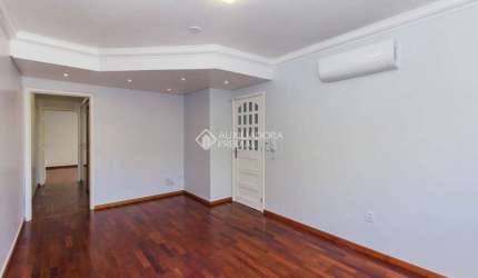 Apartamento com 3 quartos para alugar na Rua Giordano Bruno, 55, Rio Branco, Porto Alegre, 115 m2 por R$ 4.300