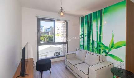 Apartamento com 1 quarto para alugar na Rua General Lima e Silva, 570, Centro Histórico, Porto Alegre, 47 m2 por R$ 3.350