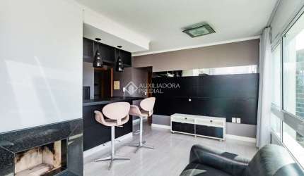 Apartamento com 2 quartos para alugar na Rua Valdir Antônio Lopes, 199, Três Figueiras, Porto Alegre, 88 m2 por R$ 5.500