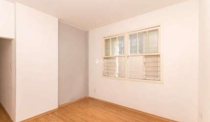 Apartamento com 2 quartos para alugar na Rua Visconde do Rio Branco, 582, Floresta, Porto Alegre, 77 m2 por R$ 1.650