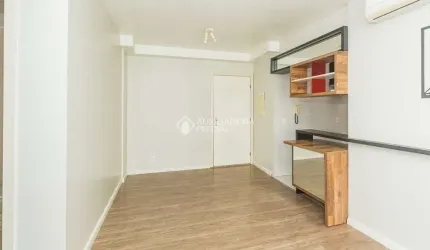 Apartamento com 2 quartos para alugar na Avenida Benno Mentz, 100, Vila Ipiranga, Porto Alegre, 63 m2 por R$ 2.550