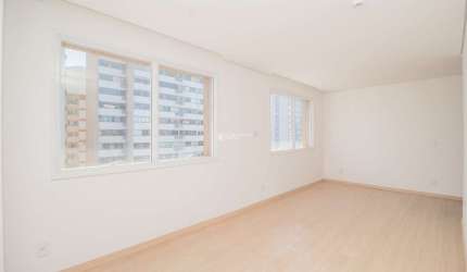Apartamento com 1 quarto para alugar na Avenida Loureiro da Silva, 1835, Cidade Baixa, Porto Alegre, 35 m2 por R$ 1.900